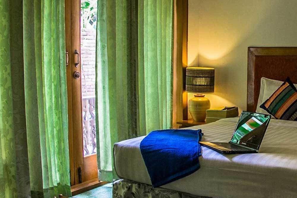 Raza Gyo Hotel Bagan Exterior foto