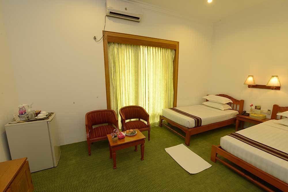 Raza Gyo Hotel Bagan Exterior foto