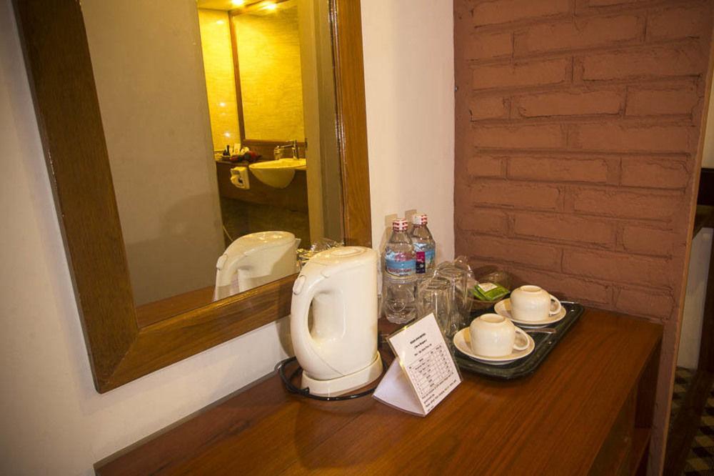 Raza Gyo Hotel Bagan Exterior foto