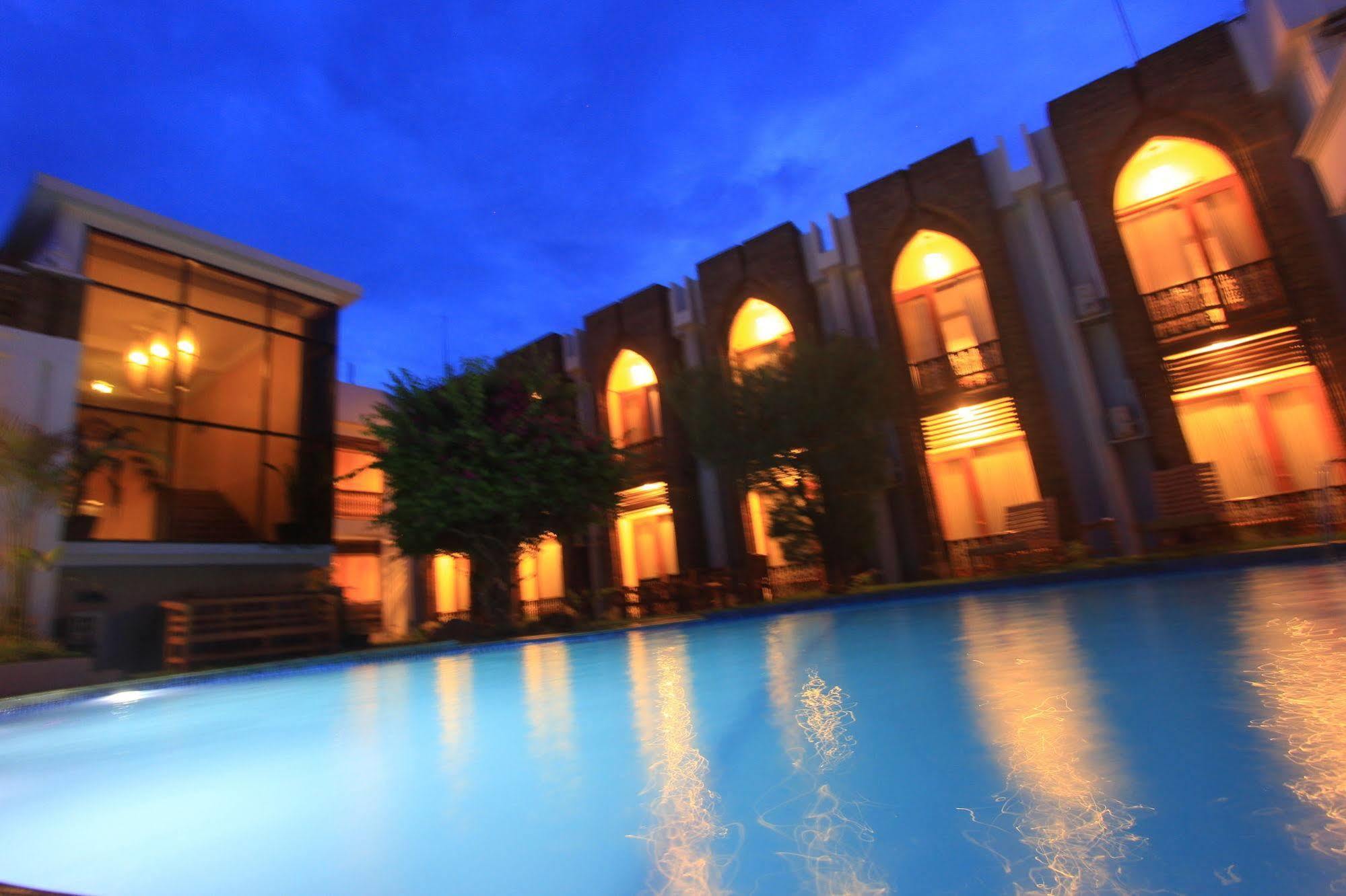 Raza Gyo Hotel Bagan Exterior foto